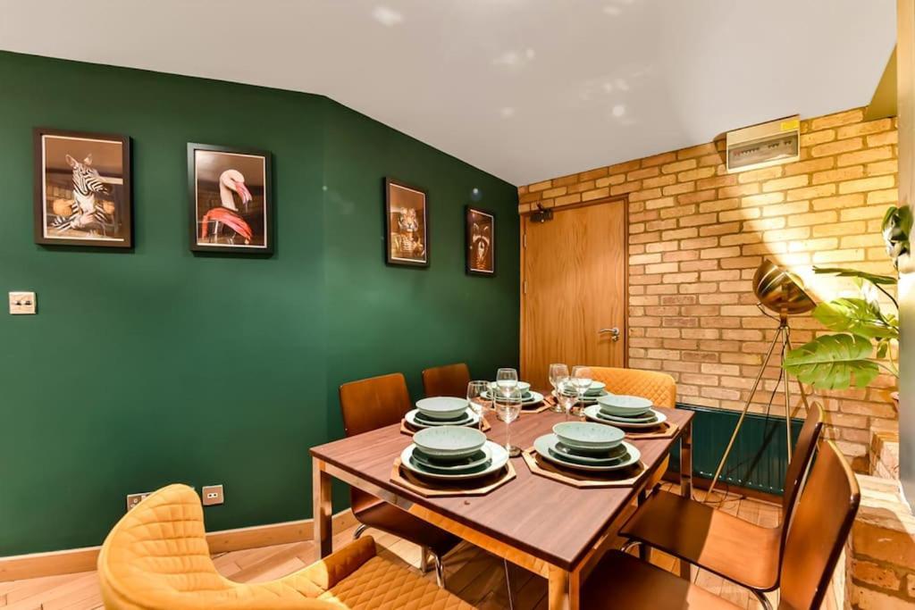 Spacious 2 Bed Urban Jungle Flat, Central London Exterior foto