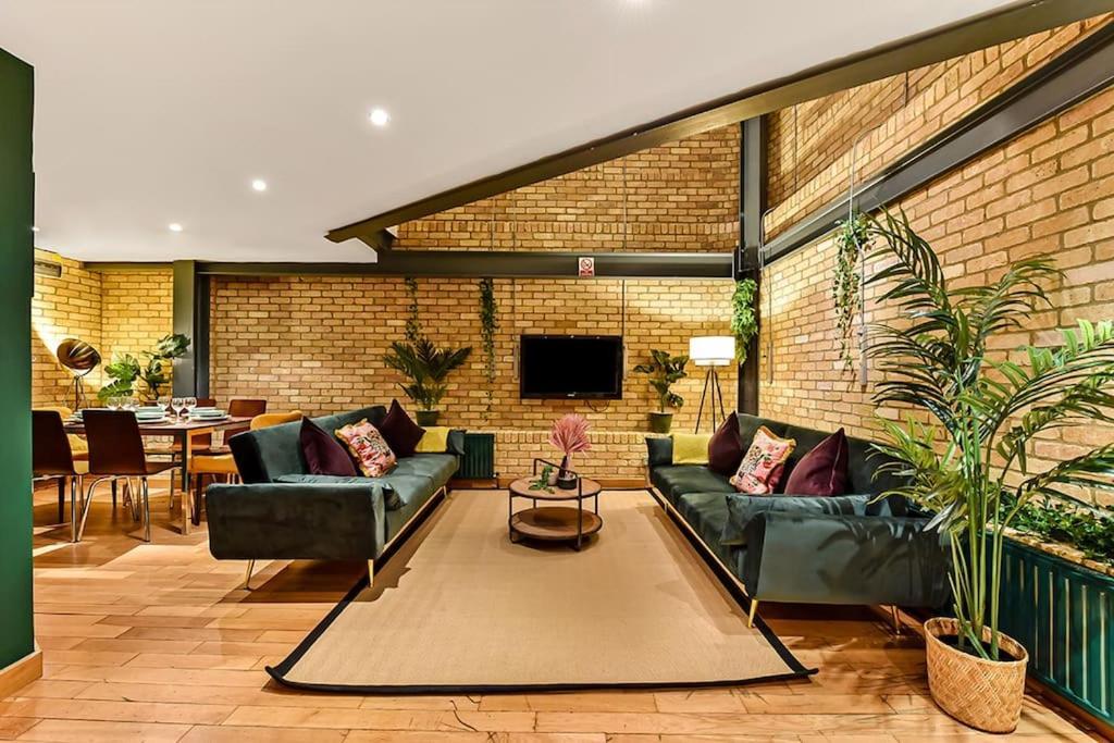 Spacious 2 Bed Urban Jungle Flat, Central London Exterior foto