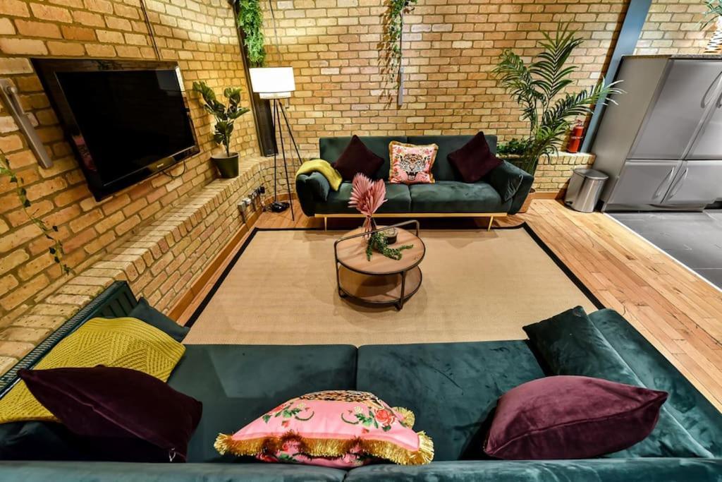 Spacious 2 Bed Urban Jungle Flat, Central London Exterior foto